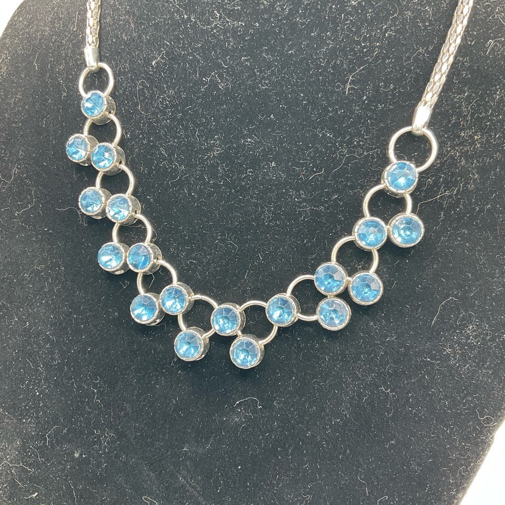 “GEOMETRIC BLUE STONE SILVER NECKLACE”. Statement Piece Costume Jewellery. - Picture 2 of 14